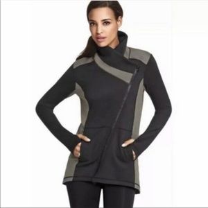 Cabi Dash Asymmetrical Workout Jacket | Black Grey | Size Medium